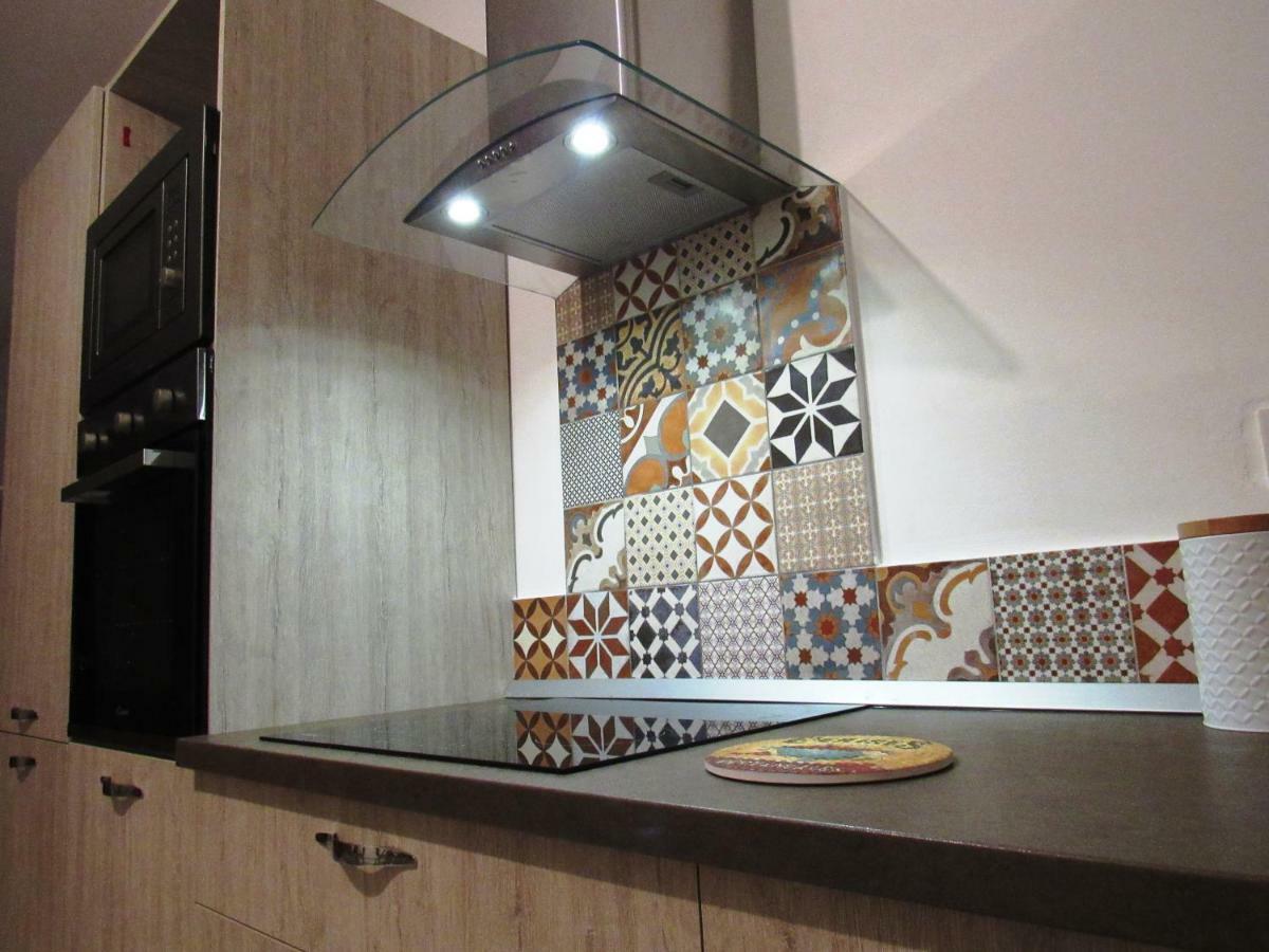 No8 @ Seabreeze Court Apartment Mellieha Bagian luar foto