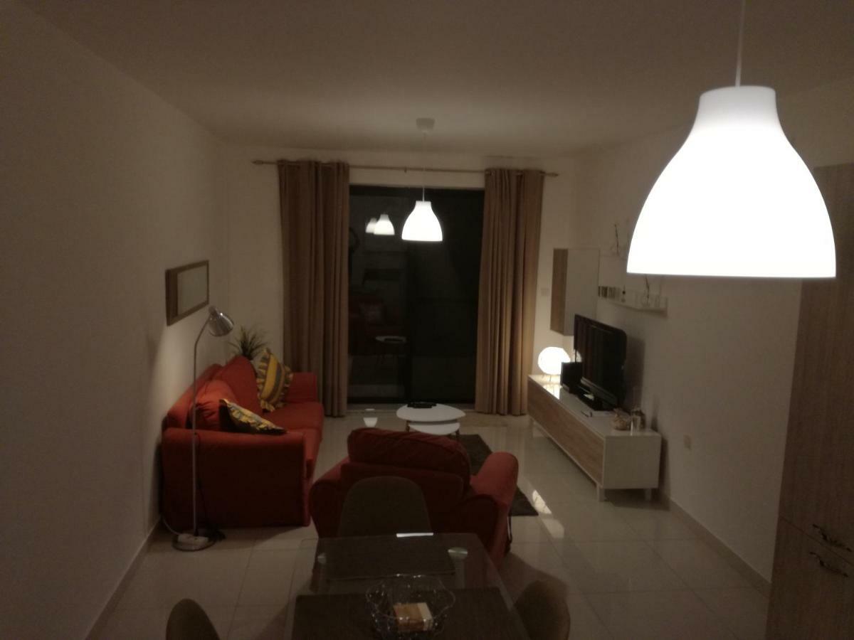No8 @ Seabreeze Court Apartment Mellieha Bagian luar foto