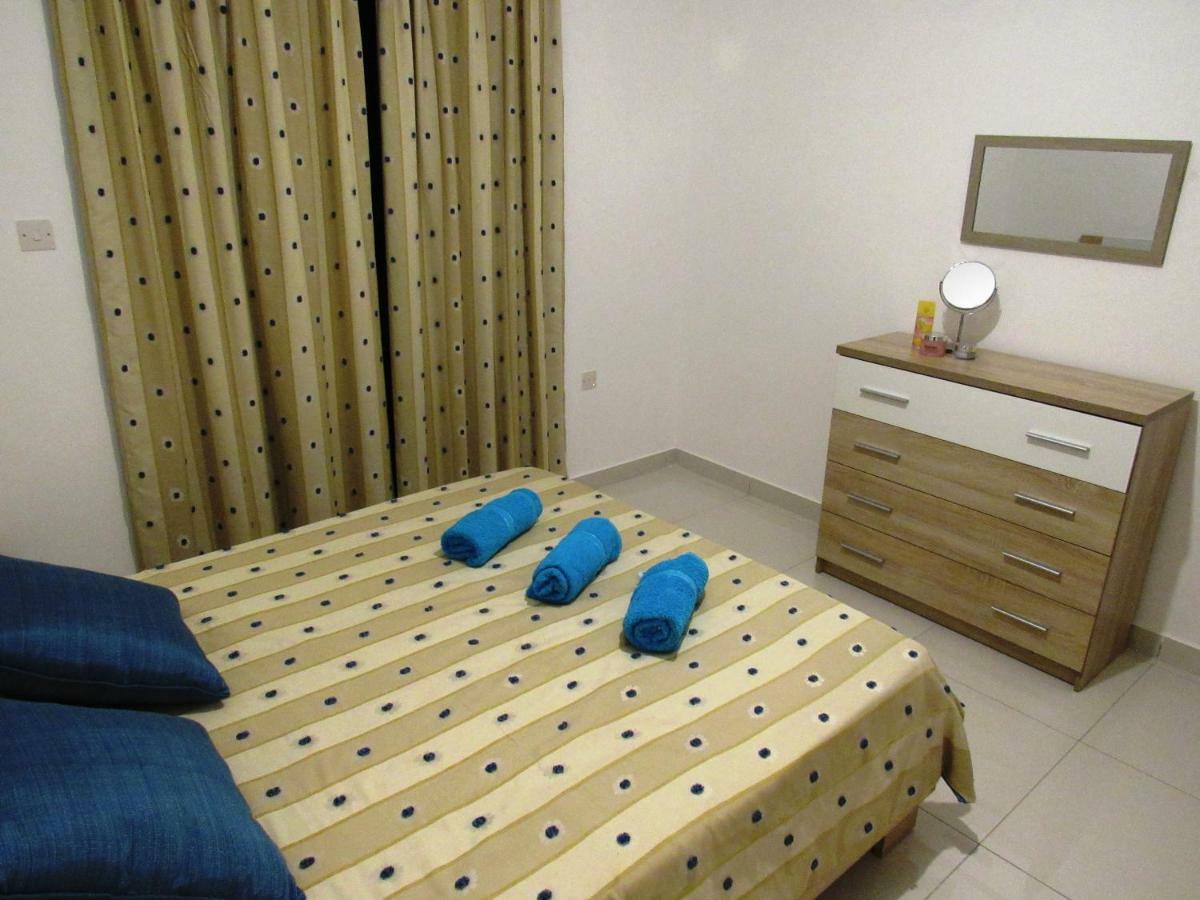 No8 @ Seabreeze Court Apartment Mellieha Bagian luar foto