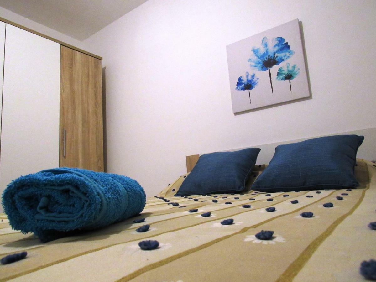 No8 @ Seabreeze Court Apartment Mellieha Bagian luar foto
